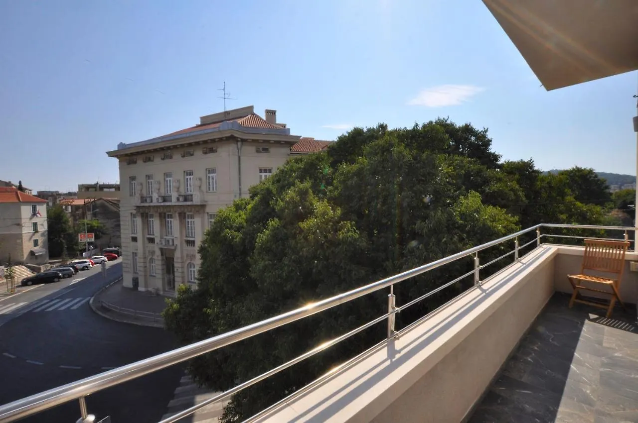 Fortuna Luxury Rooms 1 Split Frühstückspension