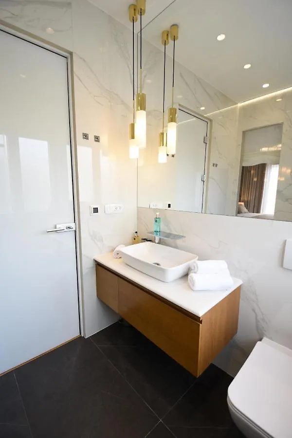 krevet i doručak Fortuna Luxury Rooms 1