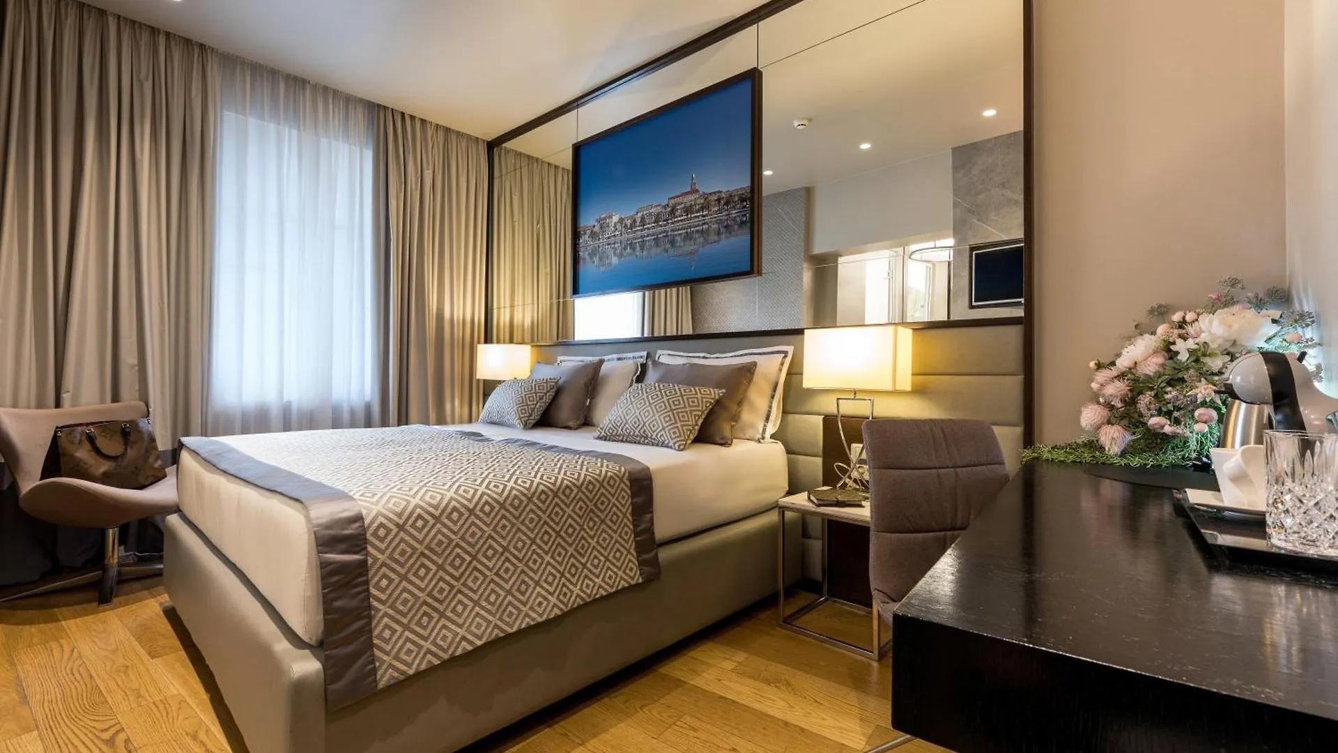 Fortuna Luxury Rooms 1 Split Croatia